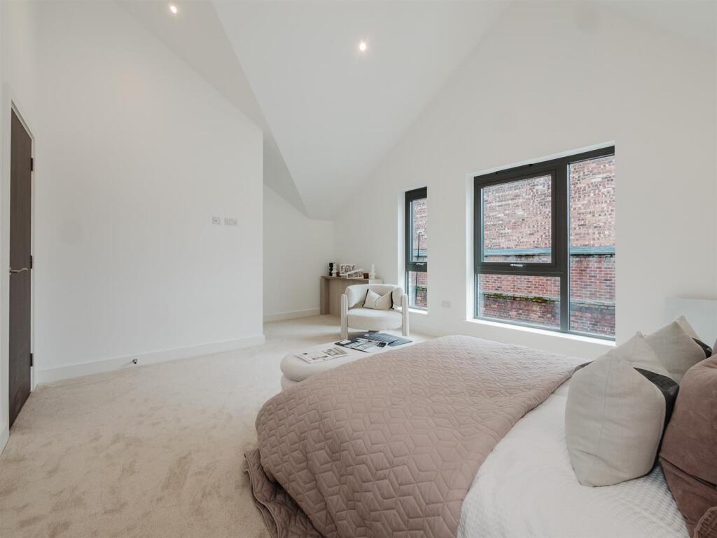 Principal Bedroom