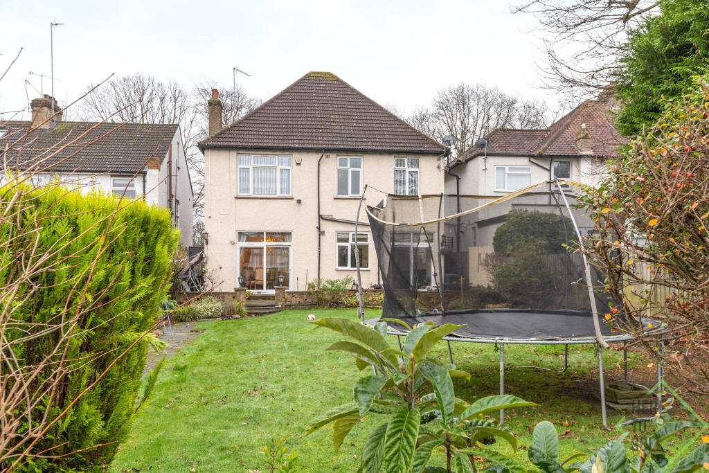 Waterfall Road, London, N11-4 (21)