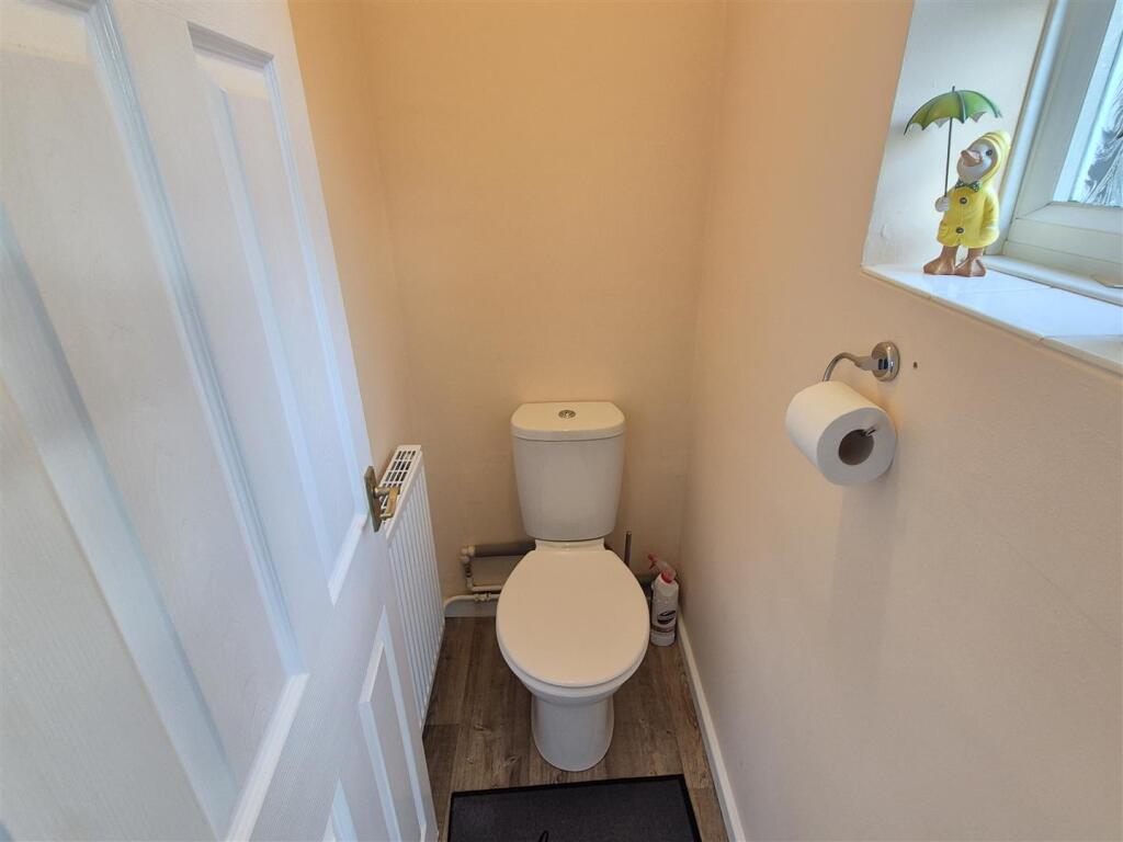 Guest Cloakroom