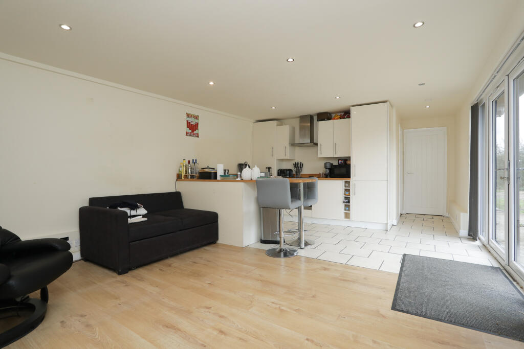 general Quested Cott