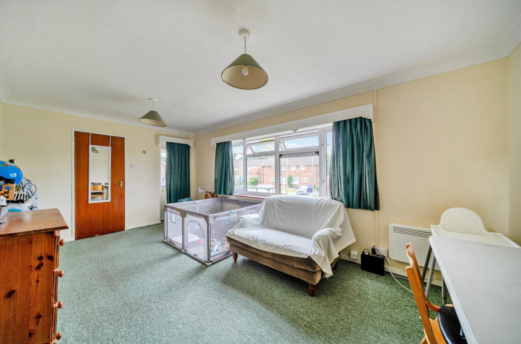 1316306-9-685d06a...