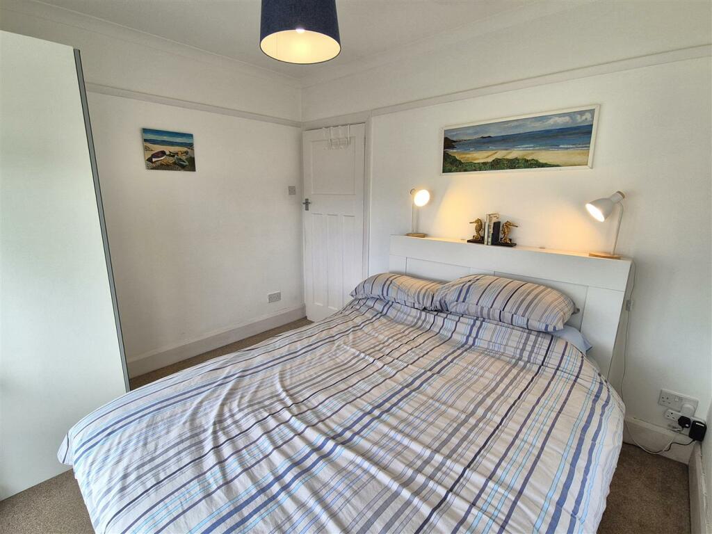 Bedroom One (2).jpg