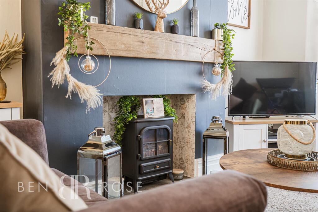 Lounge / Dining Room