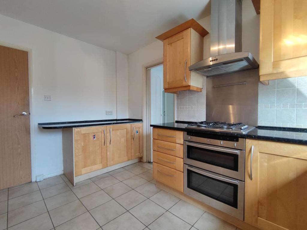 Kitchen 3