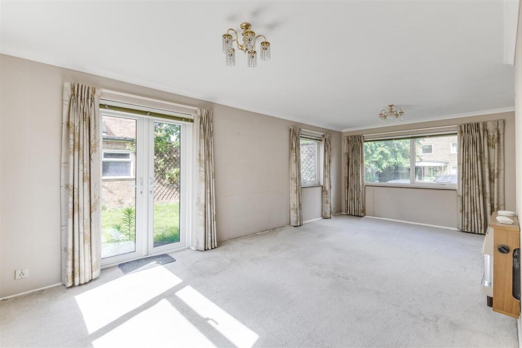 Stevenage Road 6-13.jpg