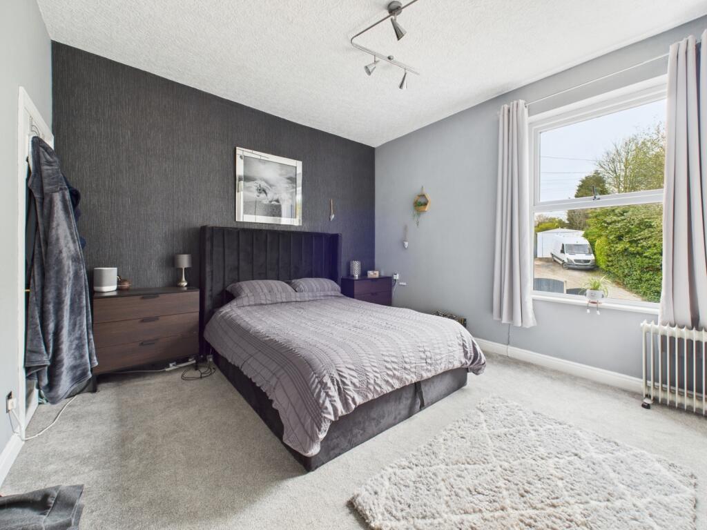 CAM03729G0-PR0019-STILL013