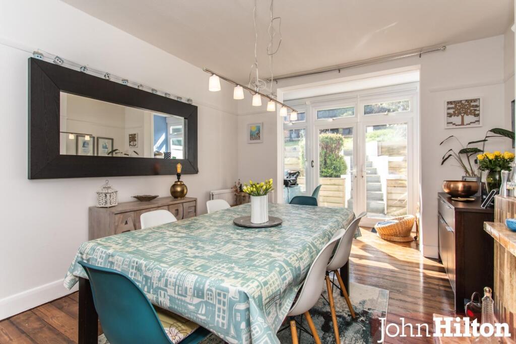 Goldstone Crescent-32.jpg