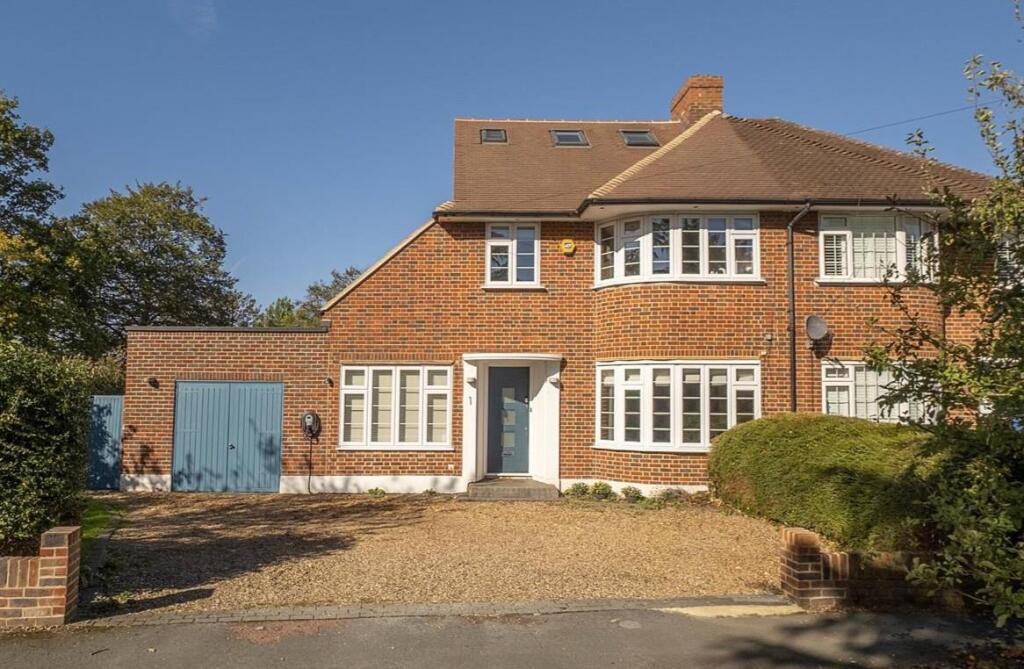 new front thistldene.jpg