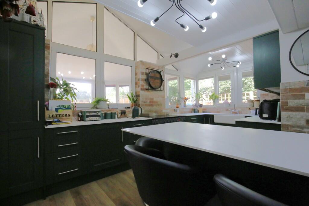 Kitchen/breakfast