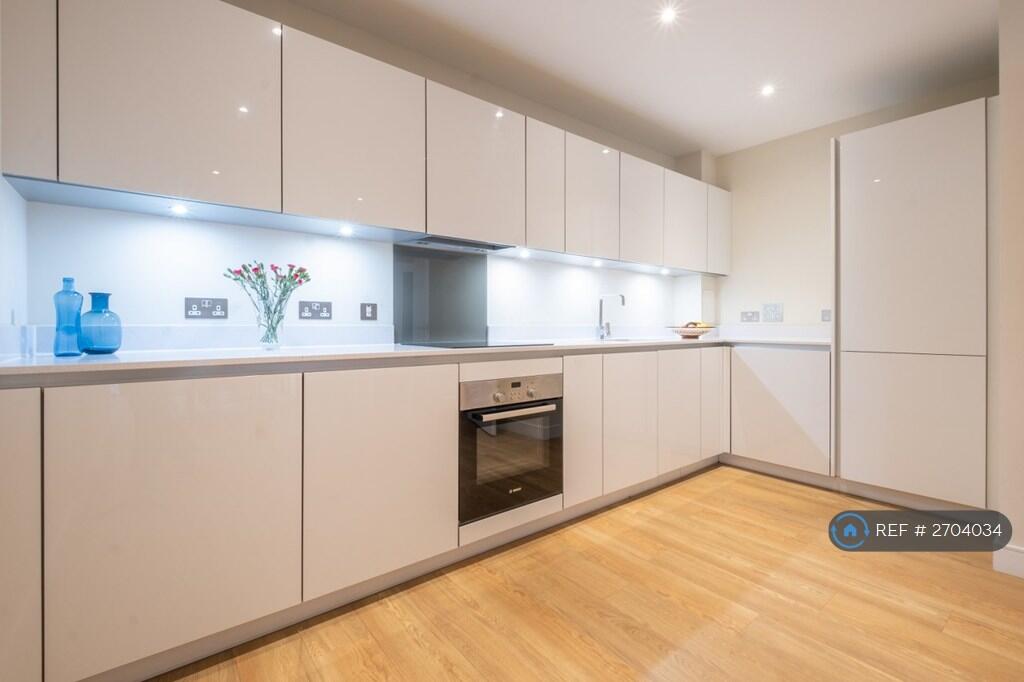 Kitchen/ Dining