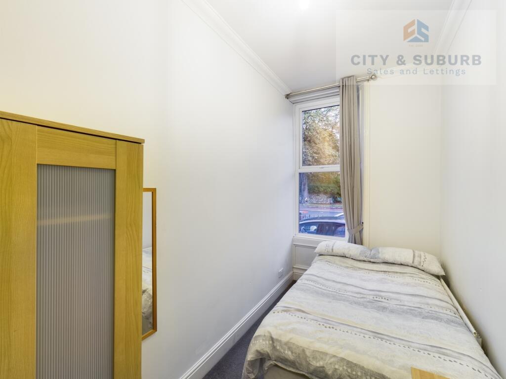 CAM00683P1-PR0109-STILL08