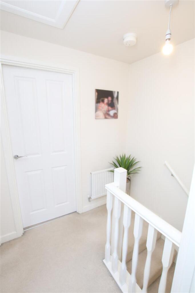 FIRST FLOOR LANDING