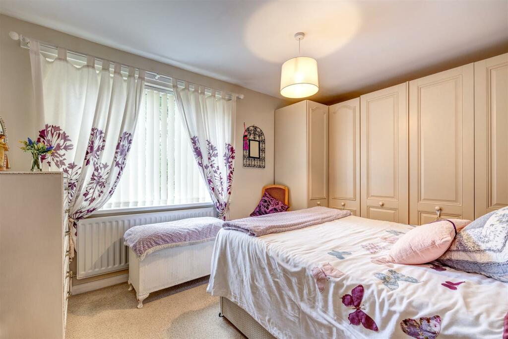 24 Western Close, Ashby