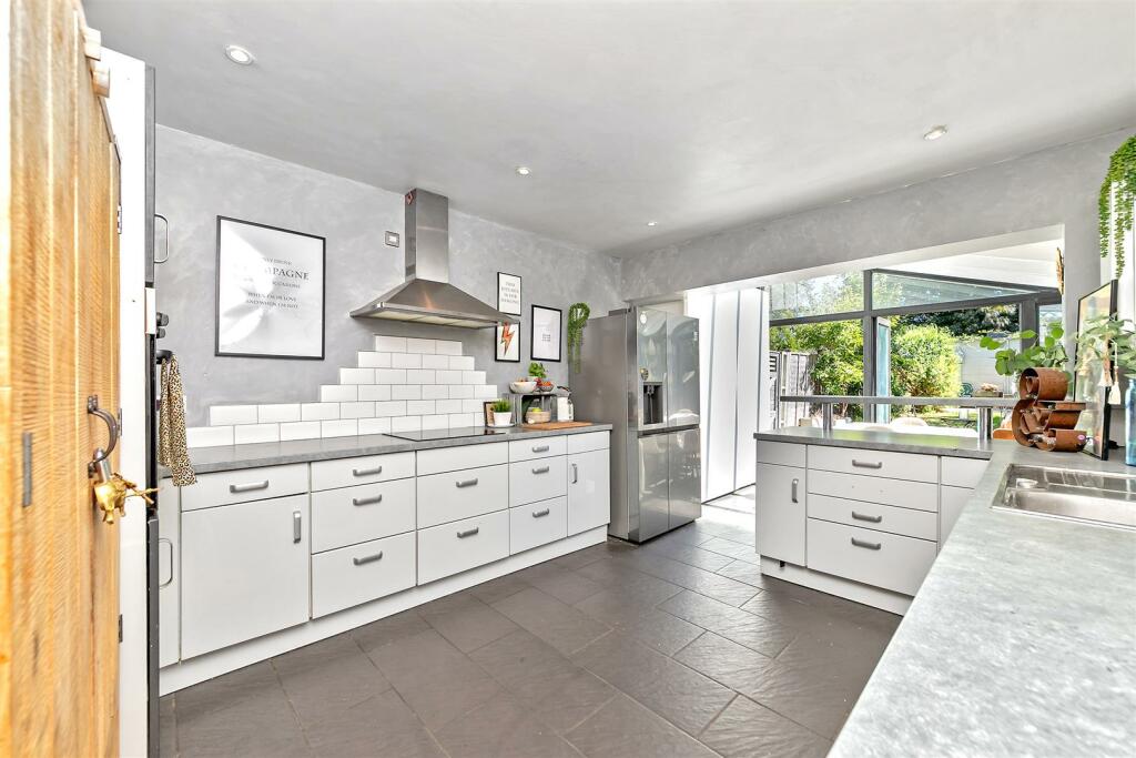 26aHarlesdenRoad-16.jpg
