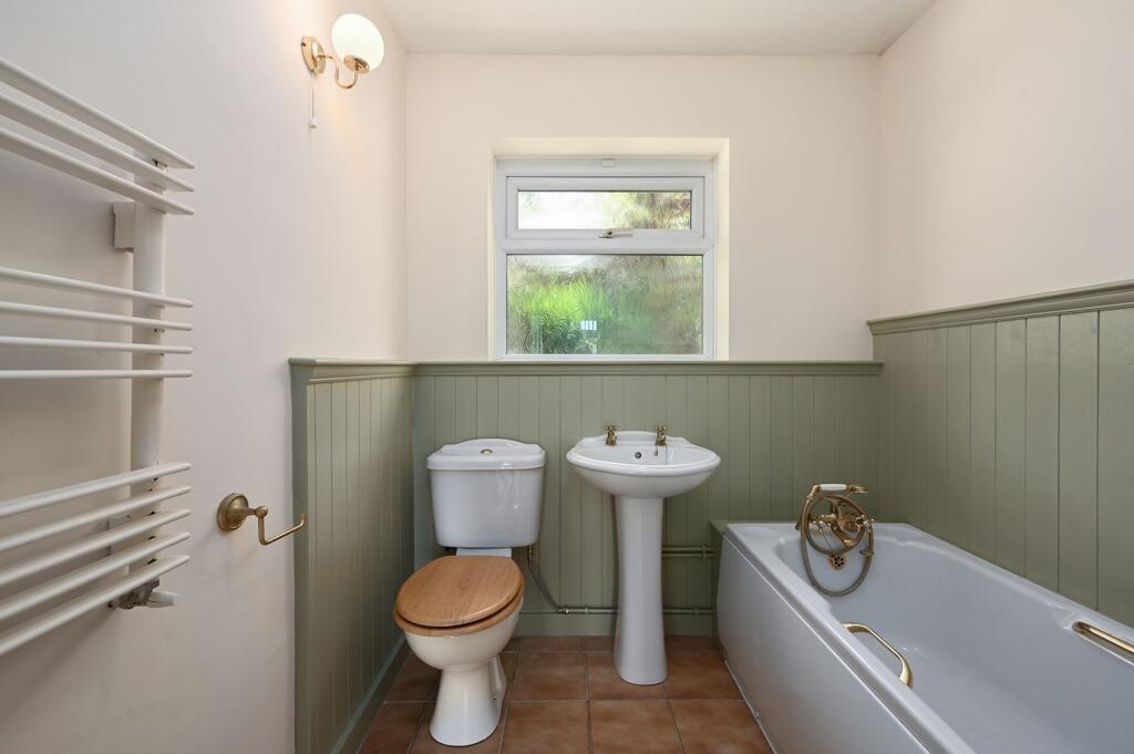 En-suite Bathroom