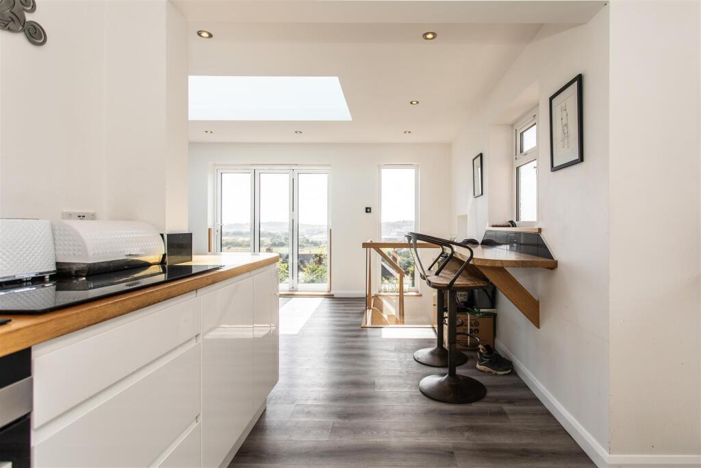 31 Claremont Road-38.jpg