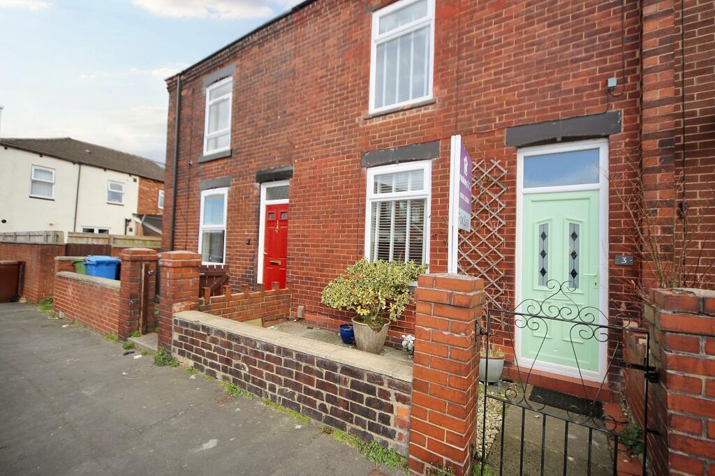 Beautiful 2 bed terraced house to rent Hey Street