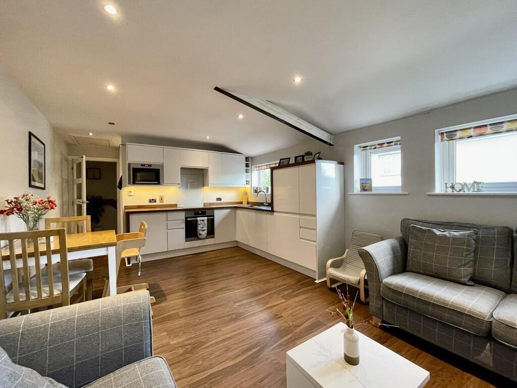 Living Area (2)