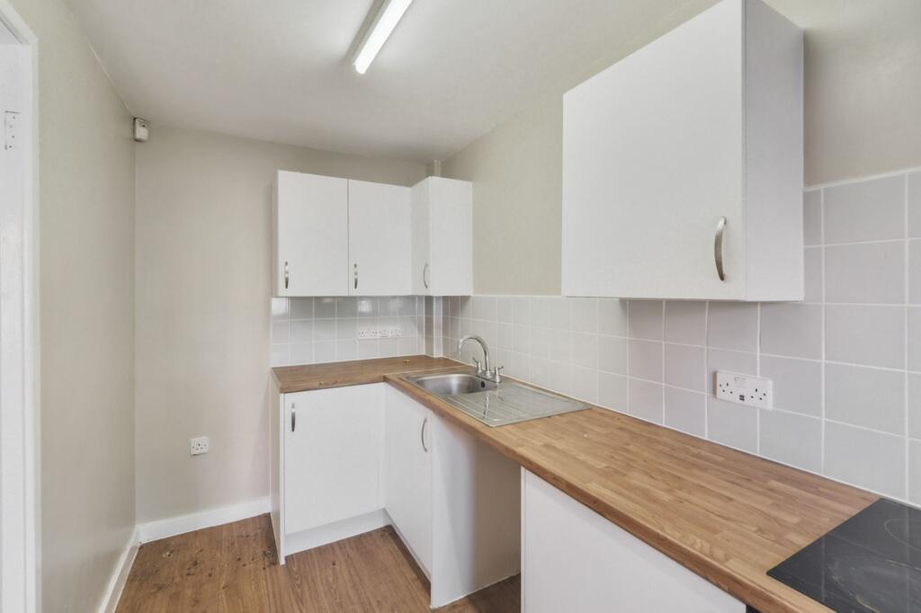 30 Selkirk Street, Chaddesden, Derby DE21 6GL