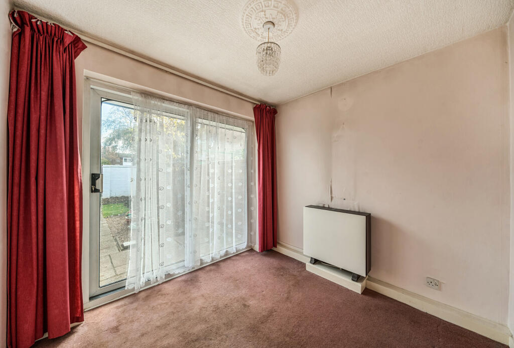 1375601-12-691470...