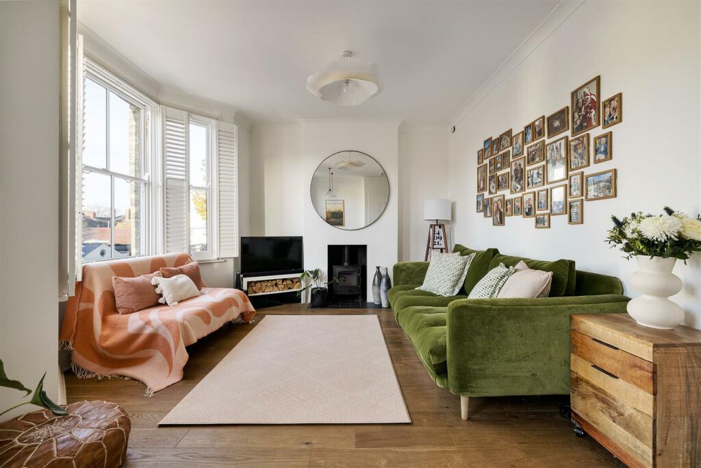 Voluntary Place E11