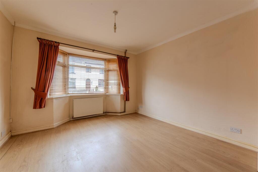 6 Woodfield Road-8.jpg