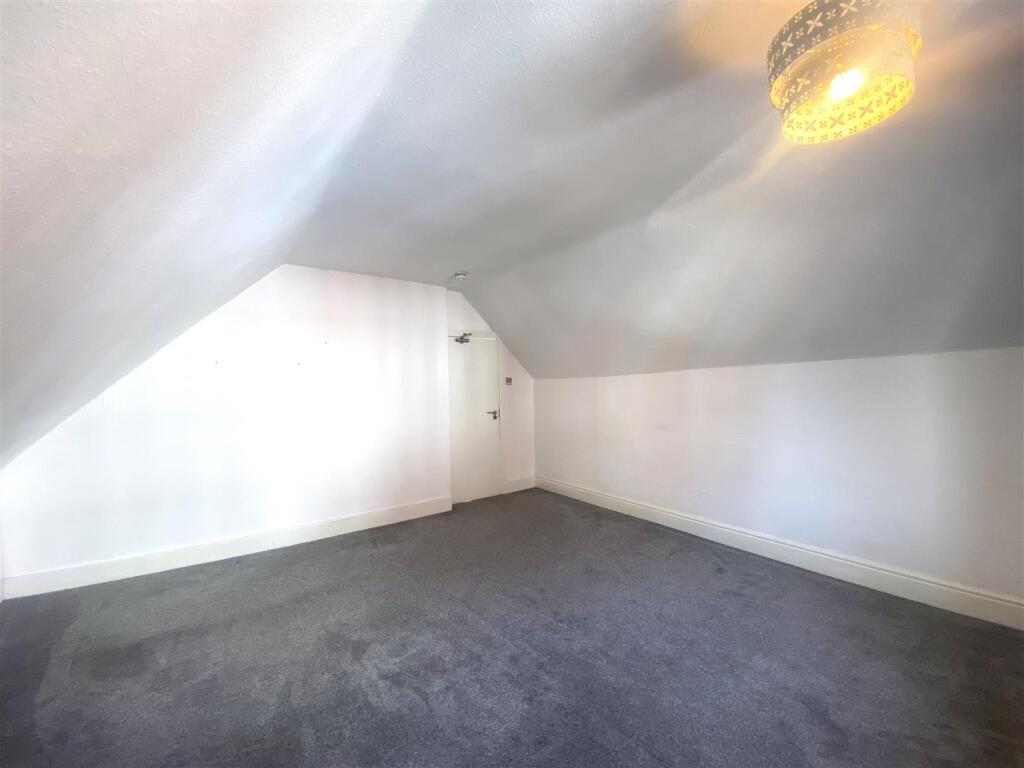 BEDROOM 5.jpeg