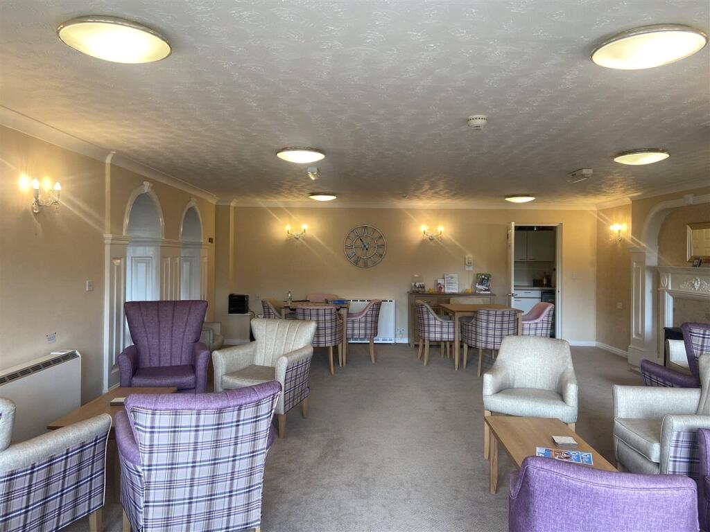 Communal Lounge
