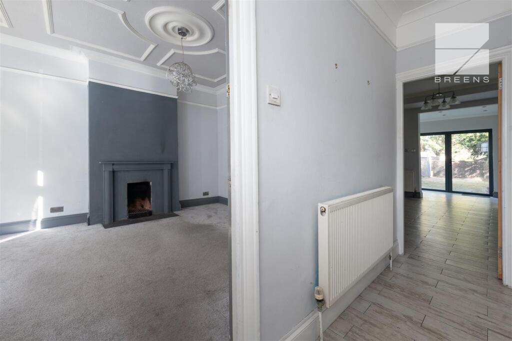46 Whitehall Gardens_0006.jpg