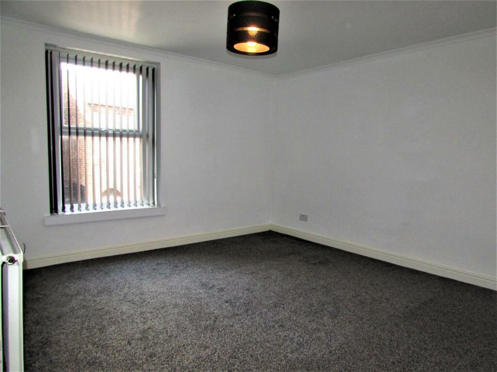 BrownSt16bed1.JPG