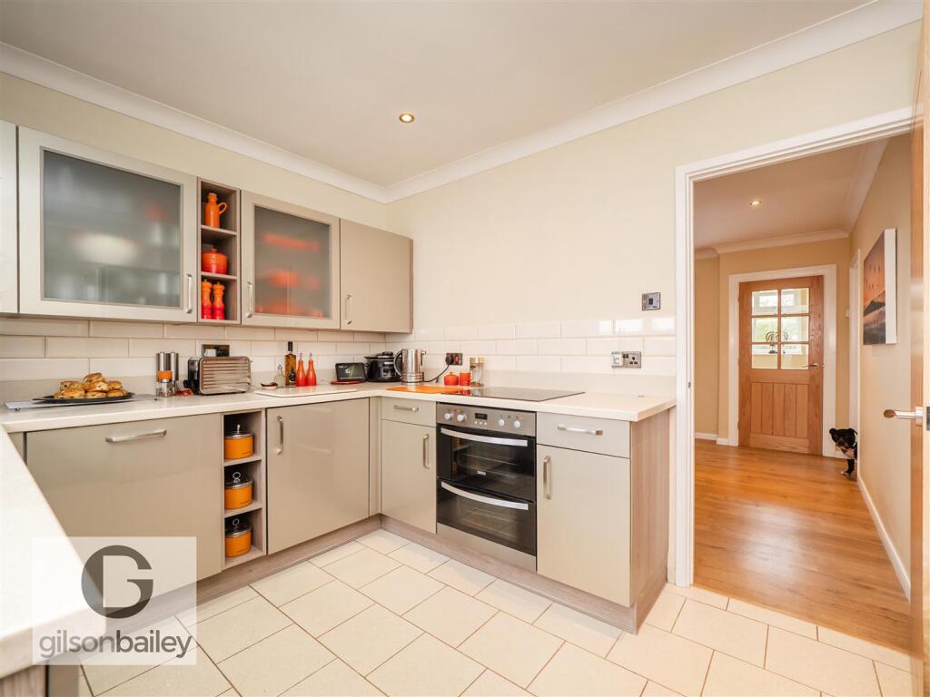 1BourneClose-29.jpg