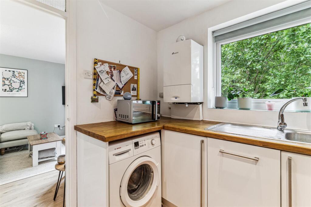 Oliver Close, W4 - FOR SALE
