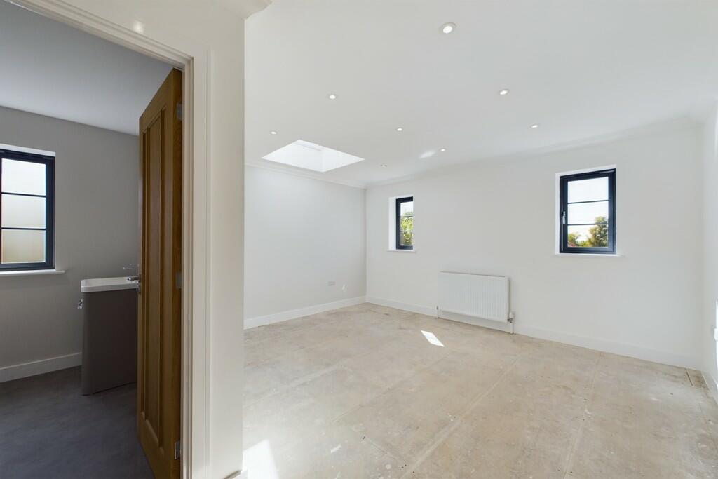 CAM01211G0-PR0081...