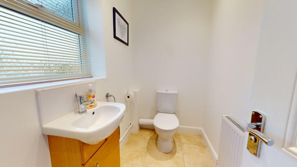 CLOAKROOM/WC
