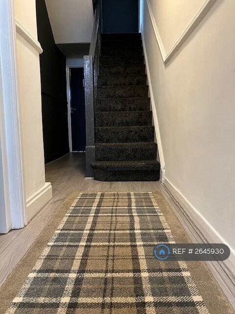 Entrance Hallway / Stairs