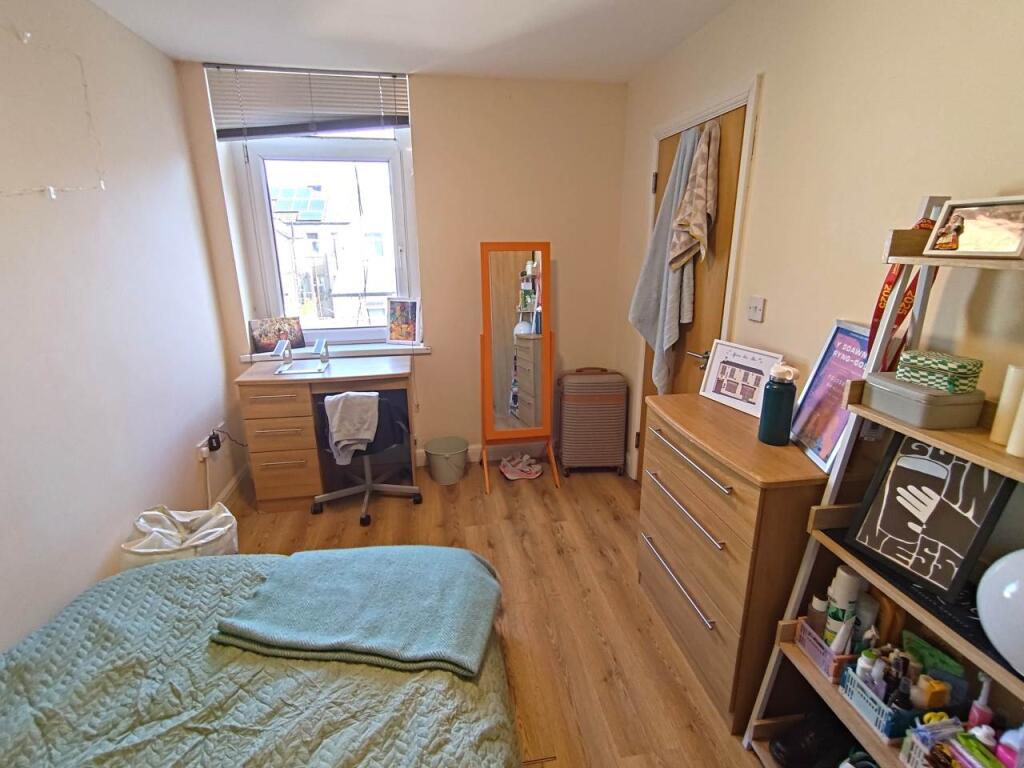 First floor middle b