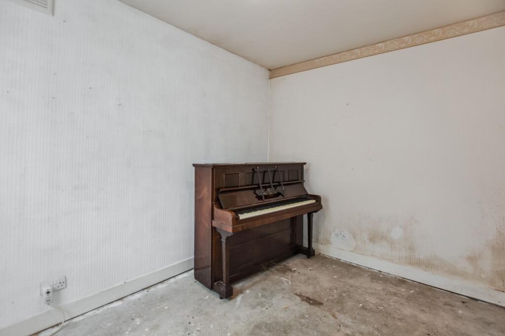 Flat A, 65 Riverdale Road, Plumstead, London, SE18 1PD