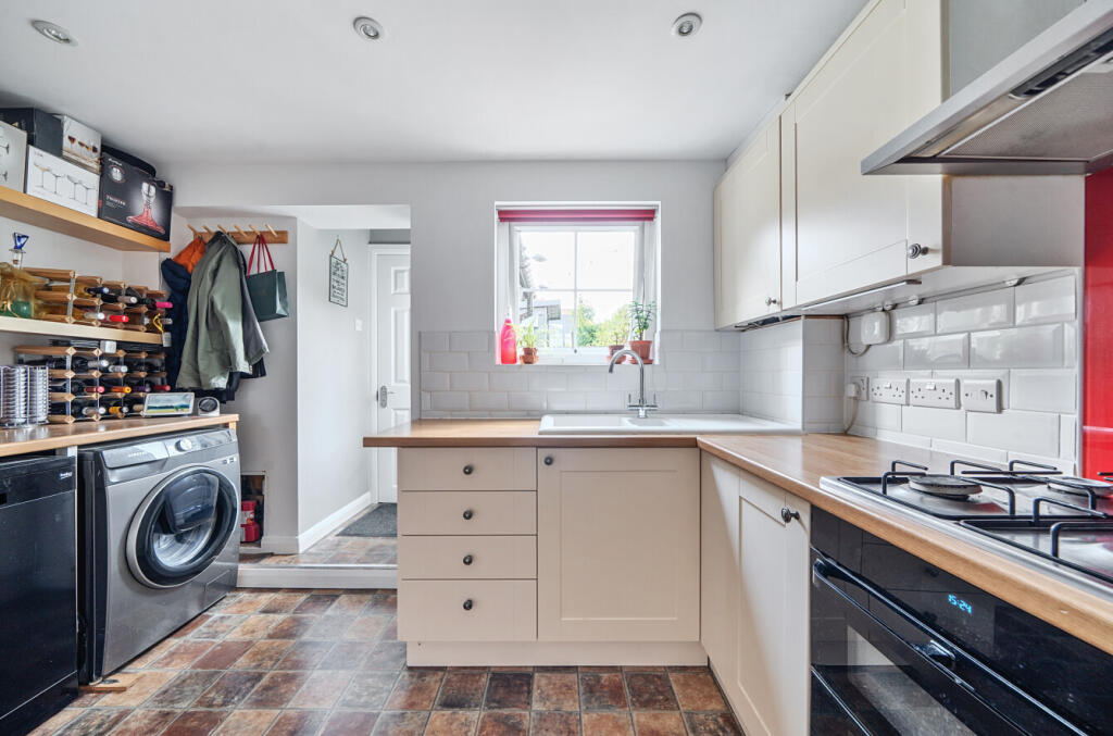 1330128-6-6887b6b...