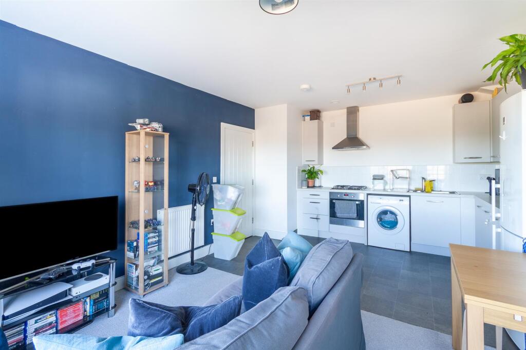 Open Plan Kitchen/Living