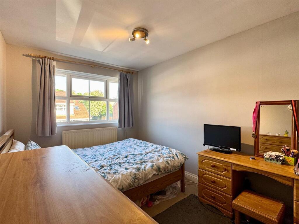 Bed 1 (2).jpg