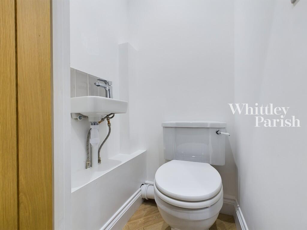 CAM04332G0-PR0071...