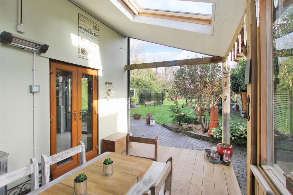 9017183-102075-133830770067016451-1eee3331-c2f8-e0