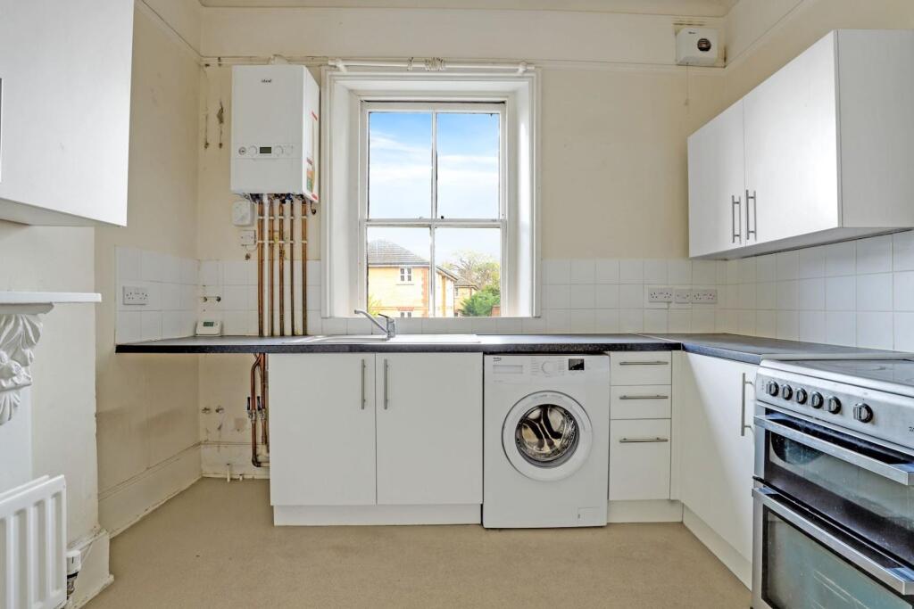 02-c999JHPropWorld - 41 Sydenham Road -16-medium.j