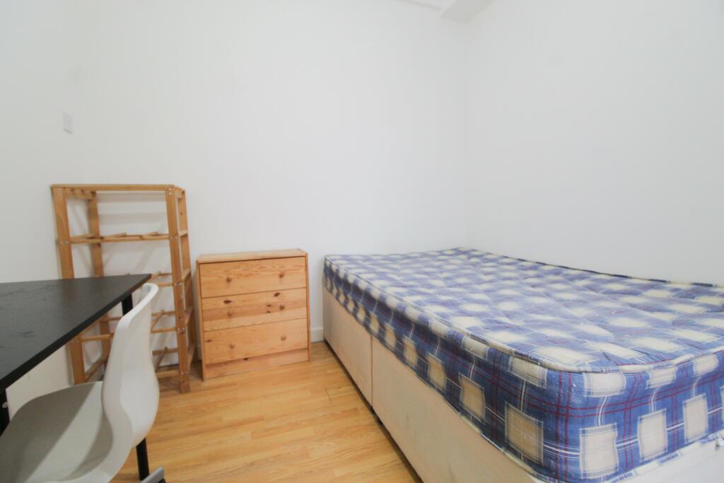 King Bedroom 2