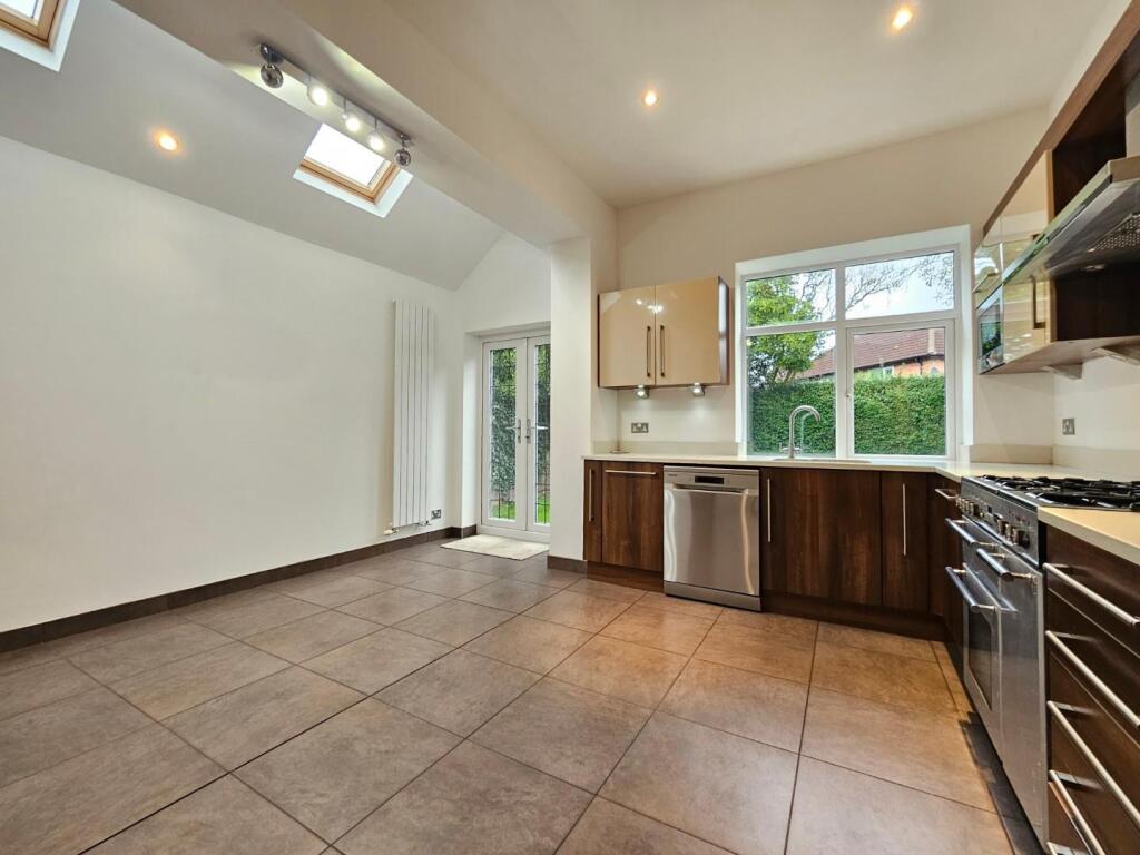 Firefly 20251003165941.jpg