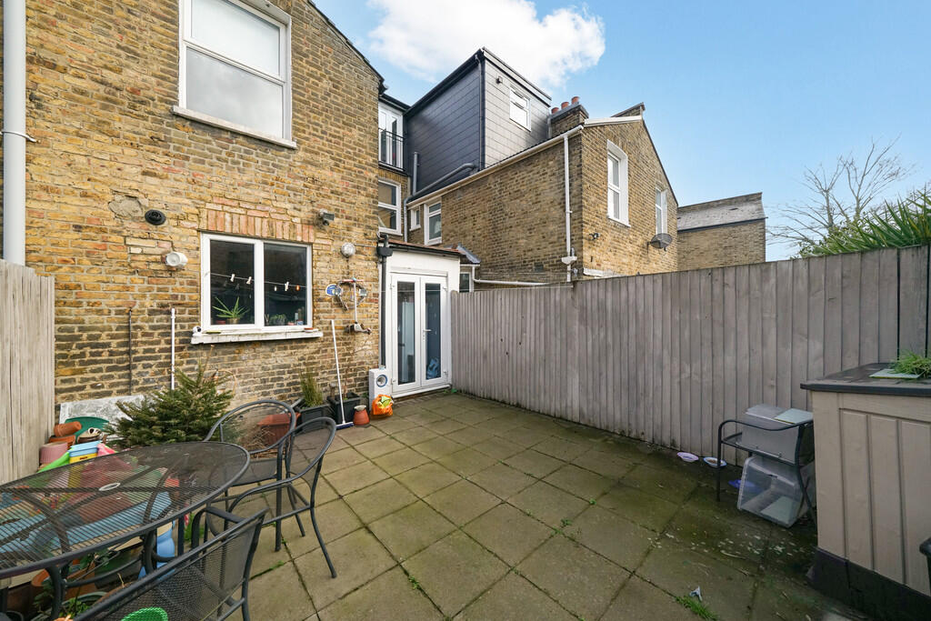 33 Pattenden Road...