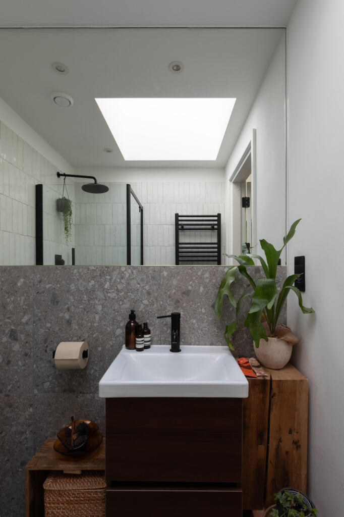 323061 - RF-SPURSTOWE-TERRACE-44.jpg