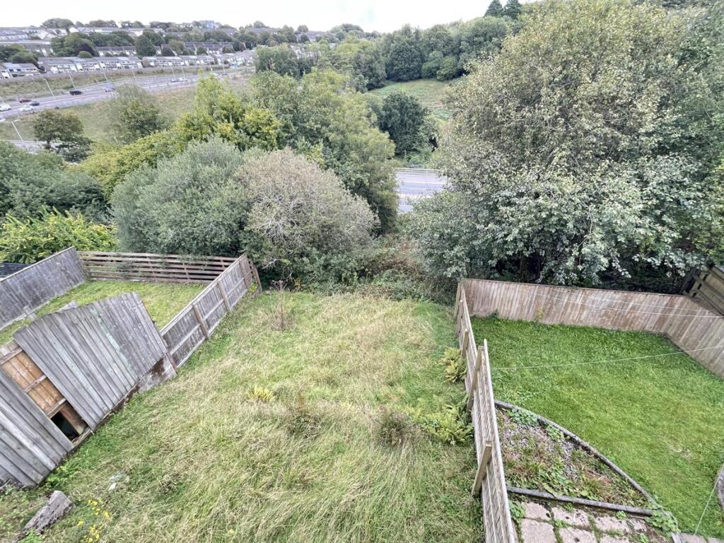 Erlstoke Close 37 - View.jpg