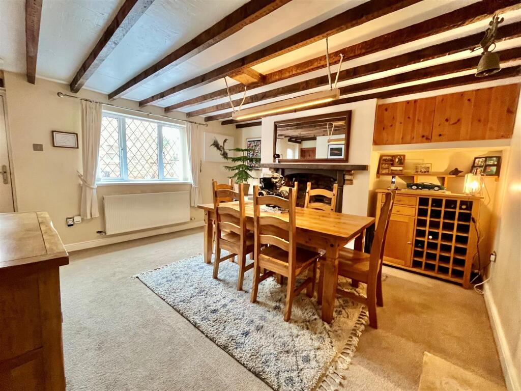 Dining Room.jpg