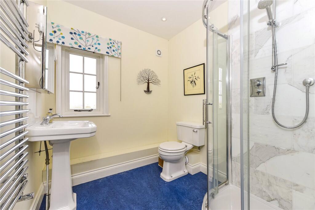 Ensuite